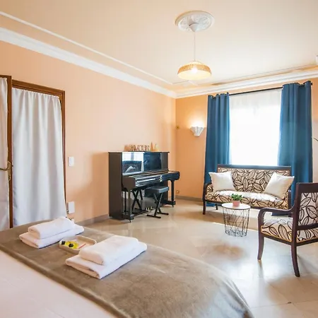 Maison De Louis Piscine Terrasse, Jardin, Parking Wifi Tatil Evi *