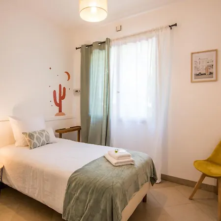 Maison De Louis Piscine Terrasse, Jardin, Parking Wifi Tatil Evi *